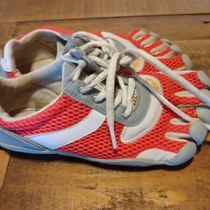 Girls Vibram Five Fingers Sneakers